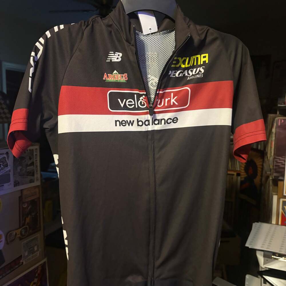 Pactimo unisex cycling jersey full-zipper pockets Trek Bicycle Loveland